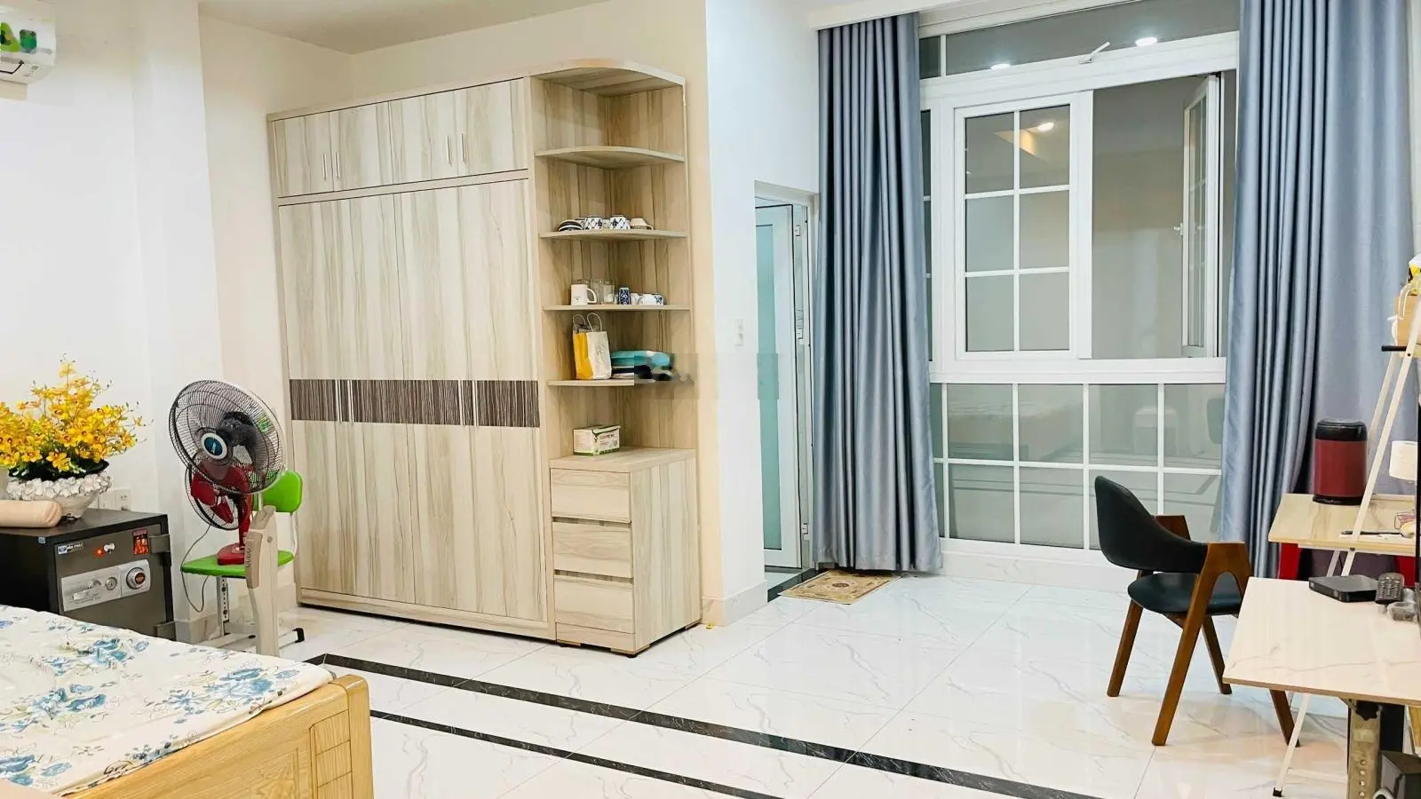 16,5 tỷ TL - Nhà Mặt tiền đẹp lung linh 4 tầng full NT cao cấp - 5x20m sổ A4-ngay CC Bàu Cát 2 QTB