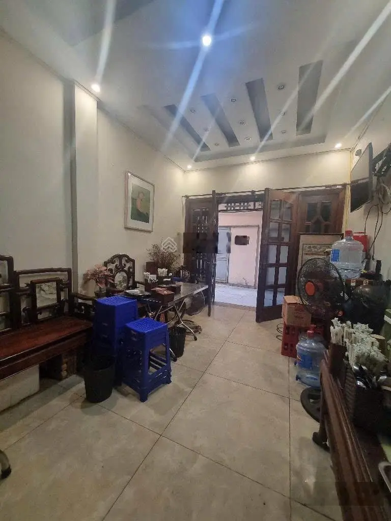 NHÀ NÀY KINH DOANH THÌ QUÁ ĐỈNH-Thọ Lão, HBT- Sát phố - Oto vào thoải mái- Dt 40m2 giá 10.3 tỷ