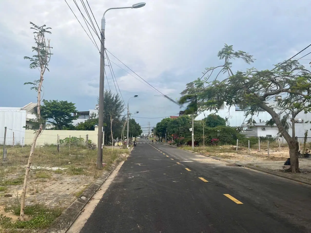 Giá sụp hầm! Bán gấp lô đất biệt thự đẹp đường Phan Tòng 7.5m, bãi tắm Đông Hải