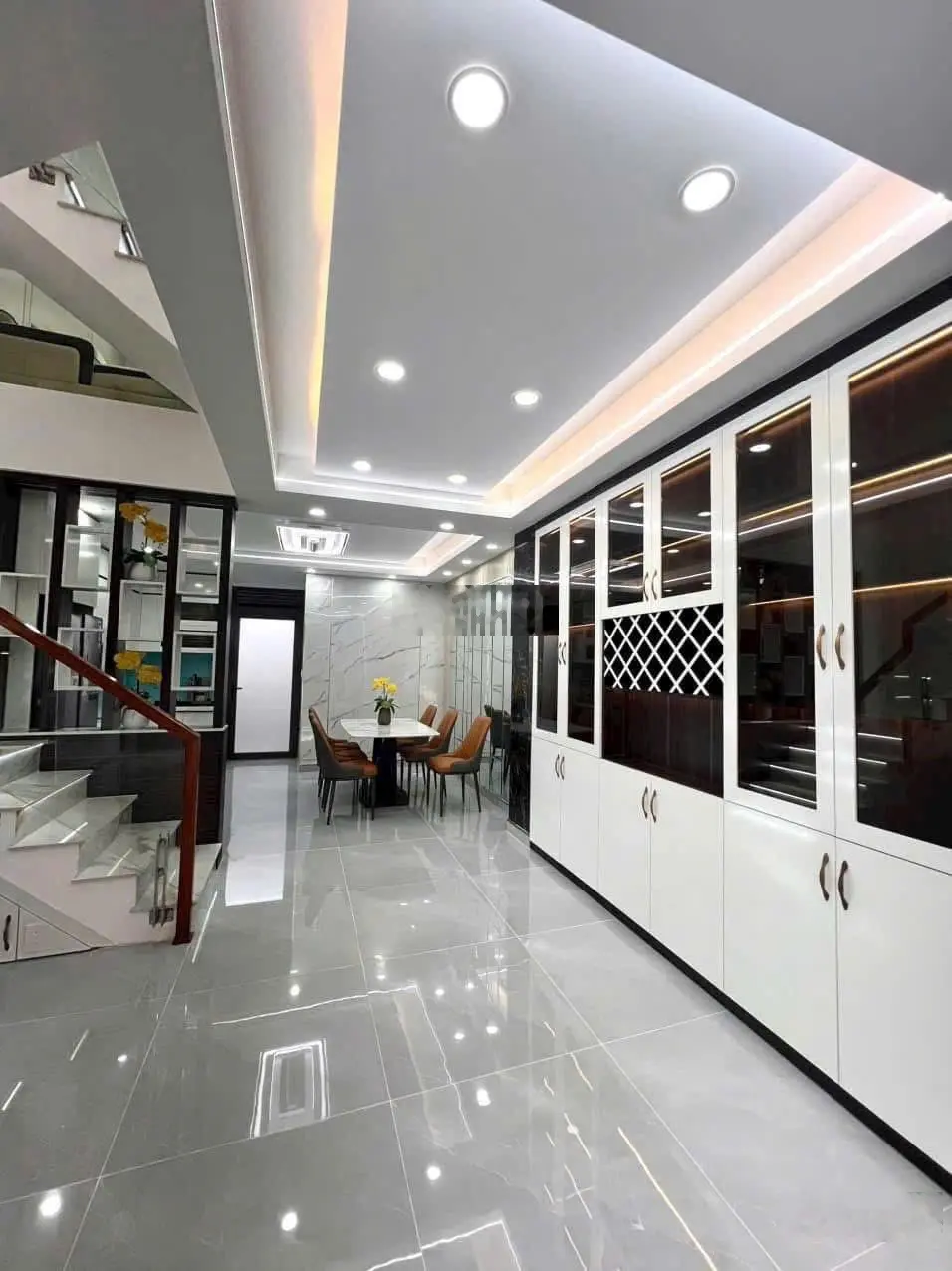 Chốt lẹ nhà tại Nguyễn Thị Thập, Tân Phong, Quận 7/ giá cực tốt DT 52m2/ sổ riêng
