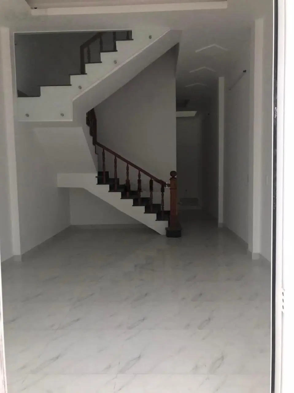 Nhà Lầu đẹp tại Đường Bình Nhâm 42, Giá 3.2 tỷ (TL), Thuận An, Bình Dương