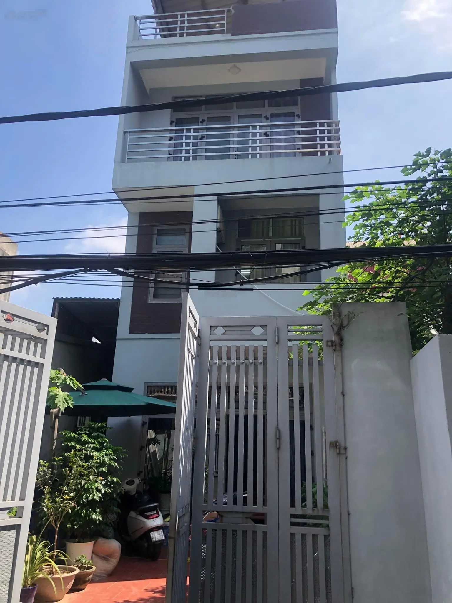 Vì không sử dụng hết diện tích và công năng, cô liên cần Nhượng lại căn nhà tự tay xây dựng