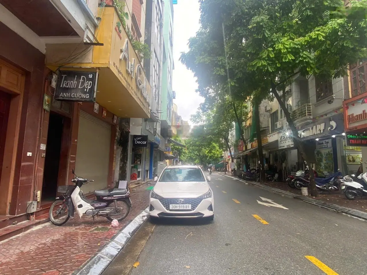Mặt phố Nguyễn Trãi, Hà Đông 30m2, 5 tầng, k.Doanh cực sầm uất, TT Phố Cổ, ba bước ra chợ Hà Đông