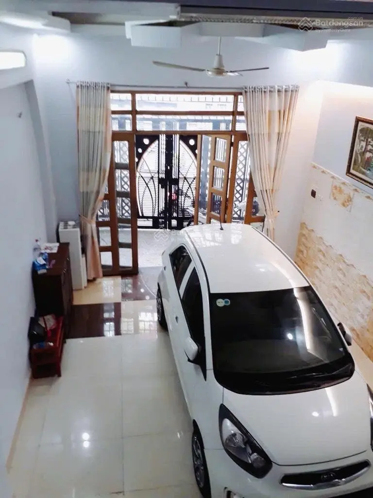 Huỳnh Tấn Phát - oto nằm nhà giá chỉ 7 tỷ