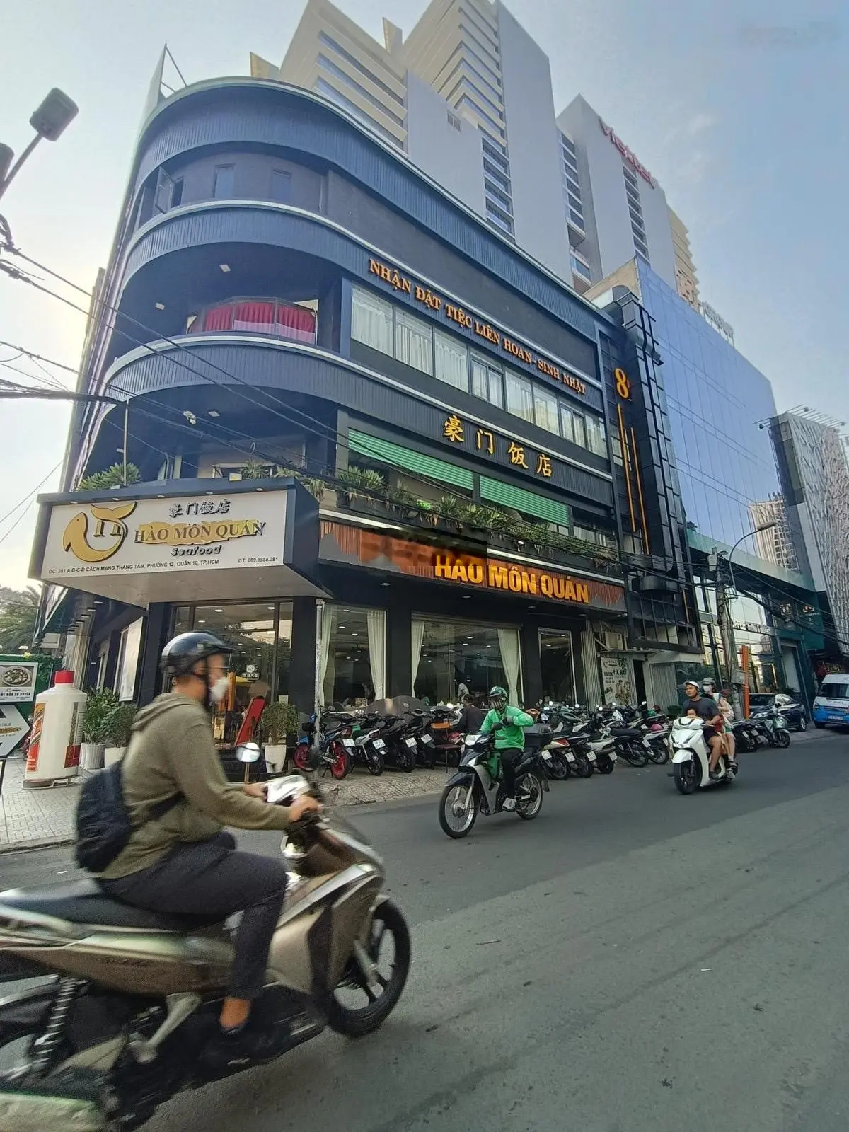 Bán nhà mặt phố 285 CMT8 ngay Hà Đô Quận 10 23 tỷ, 150m2, view đẹp
