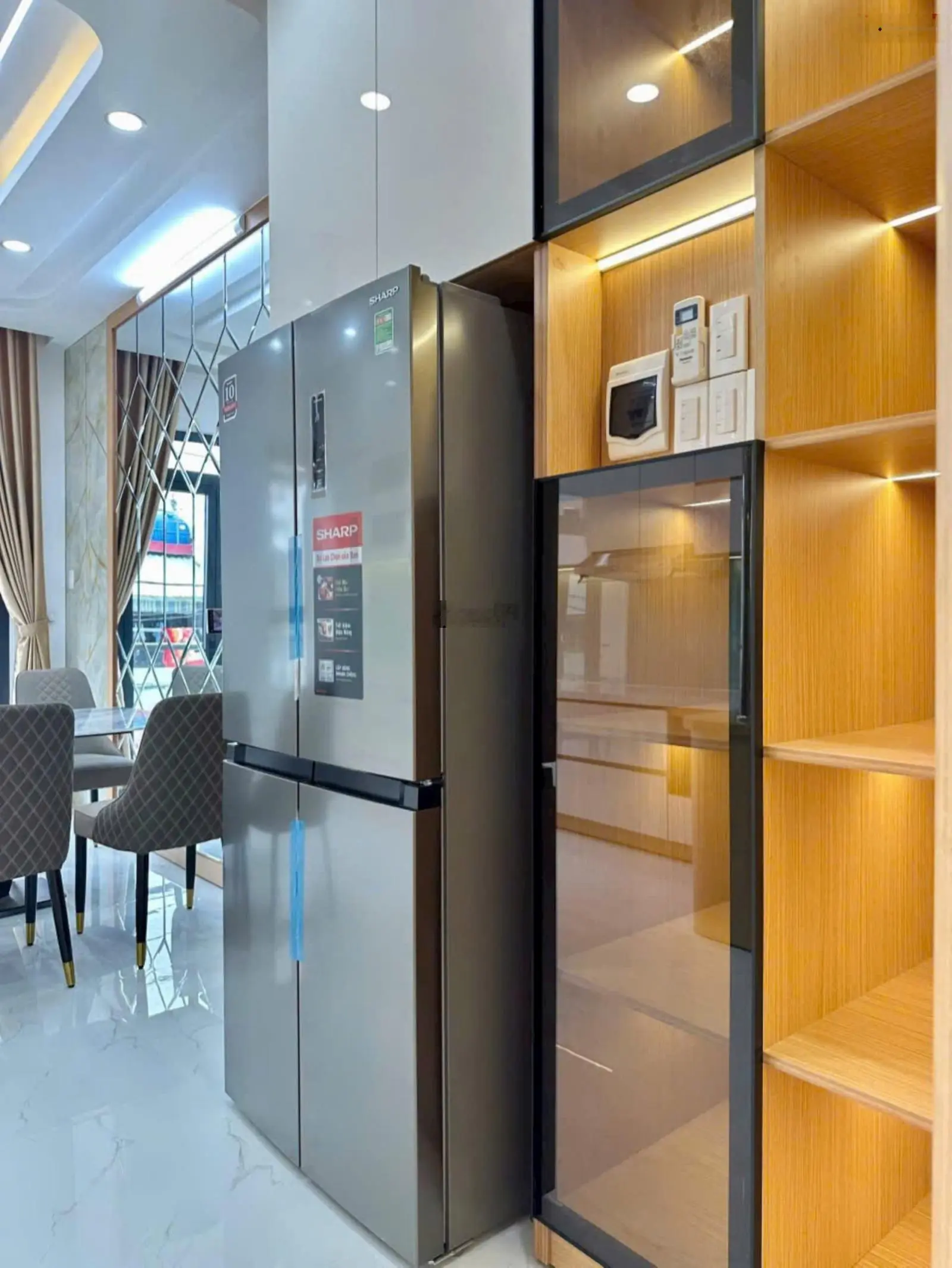 Nhà mới thiết kế sang đường Lê Văn Quới 8tỷ450, hẻm 8m gần Ngã Tư 4 Xã, đúc 5 lầu, nội thất đầy đủ