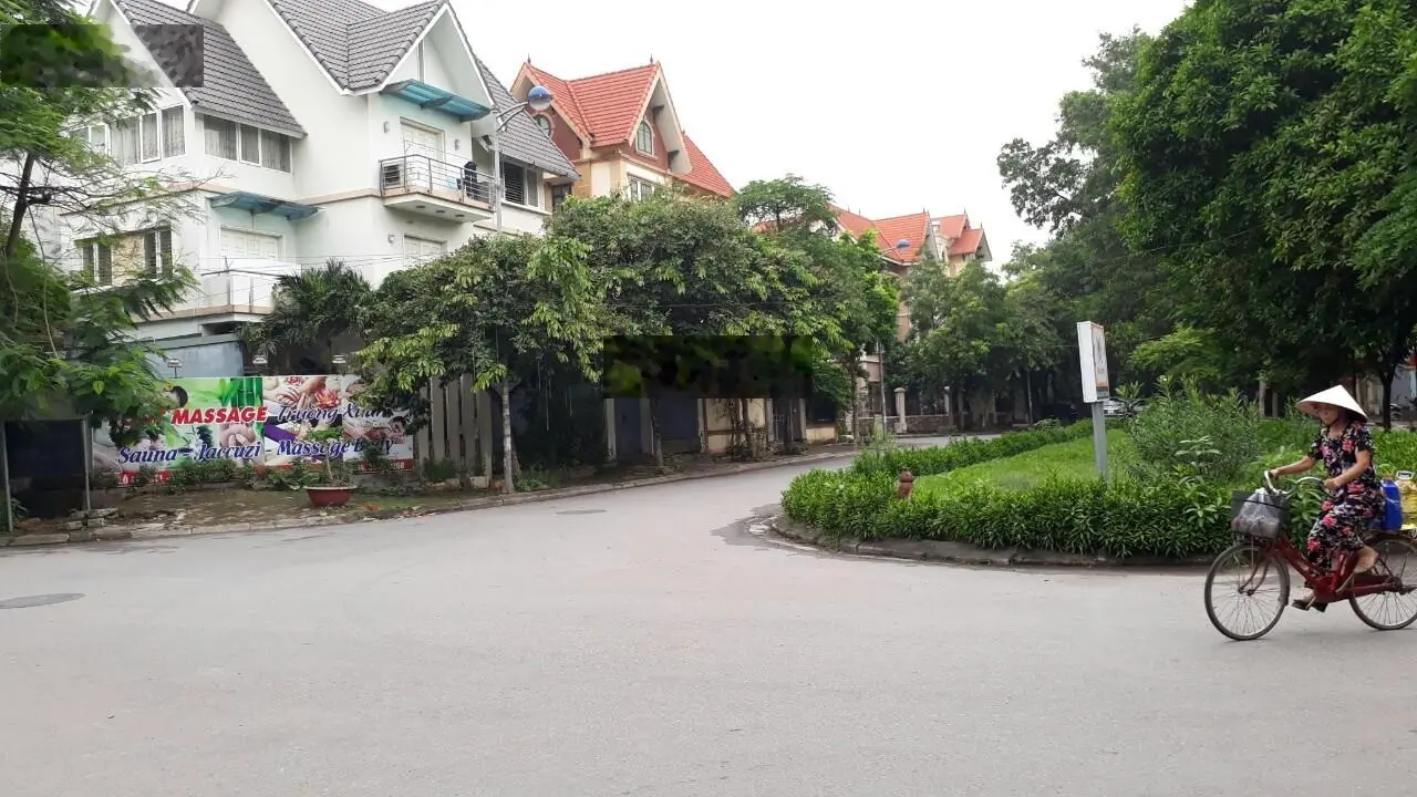 Giảm 5 tỷ, bán gấp biệt thự Linh Đàm, nhà mới thiết kế đẹp, 280m2, vị trí đẹp, giá 54 tỷ