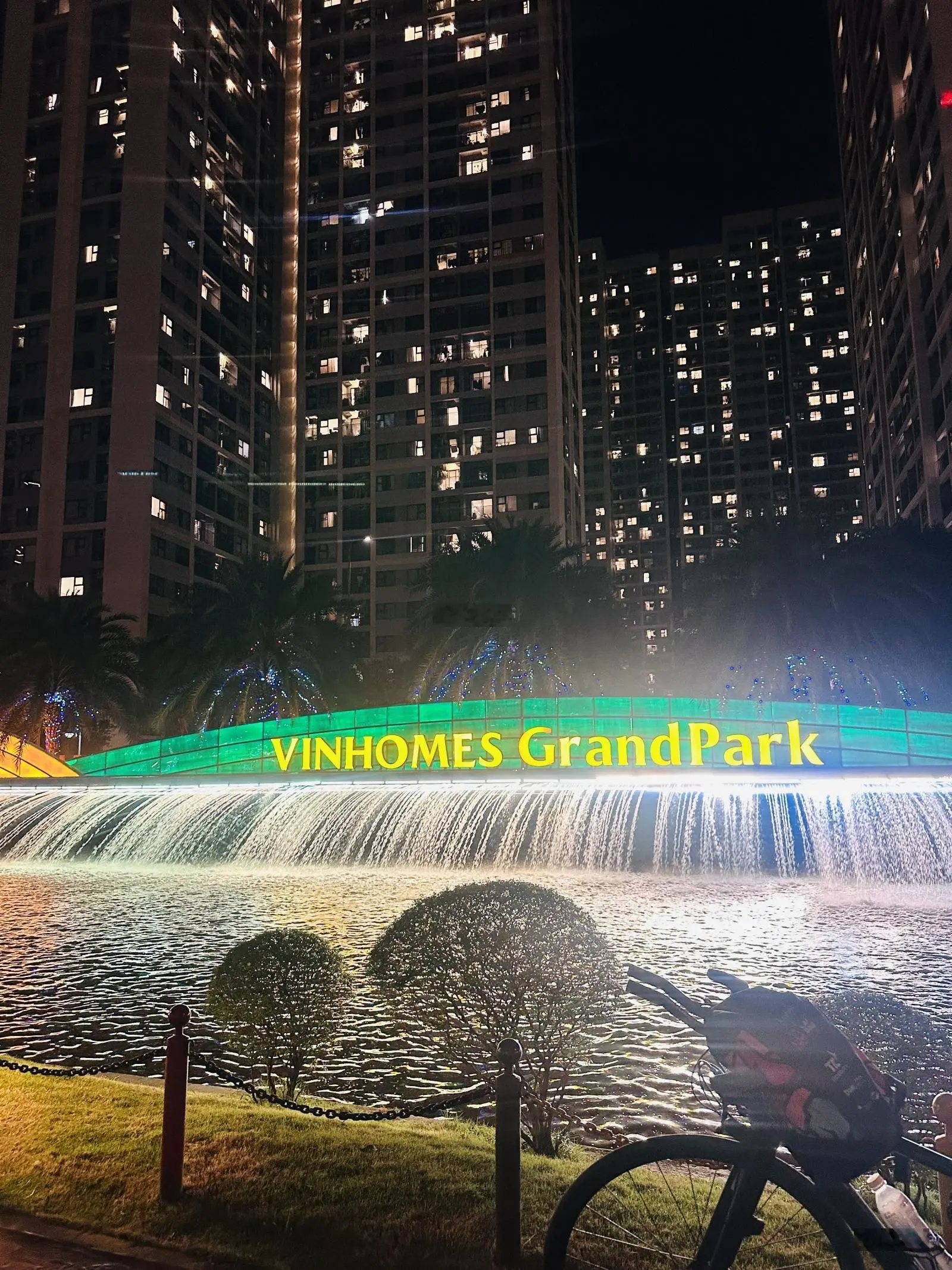 Bán nhanh 1PN + 52m2 The Origami Vinhomes Grand Park giá 1.980 tỷ bao thuế phí. Đơn giá chỉ 38tr/m2