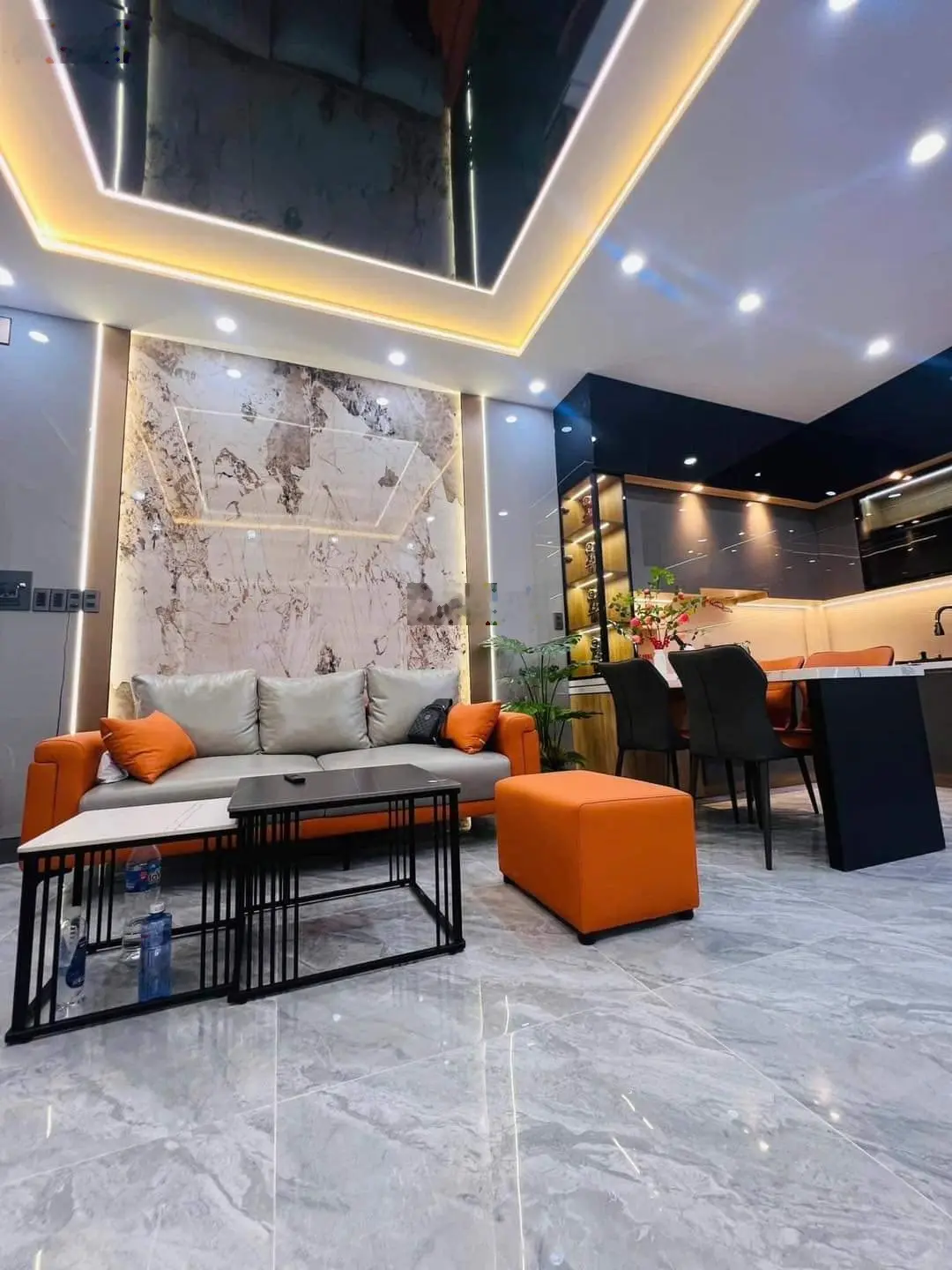 Chị Nở cần ra đi nhanh căn nhà ngay đường Trần Văn Đang, Q3 có sổ hồng hẻm xe hơi