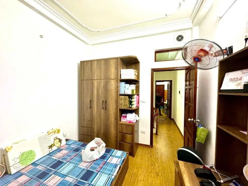 Bán nhà phố Phương Canh, 40m2, 6 tầng, mt rộng, ô tô qua nhà, 20m ra phố, giá 7 tỷ, 0977 126 ***