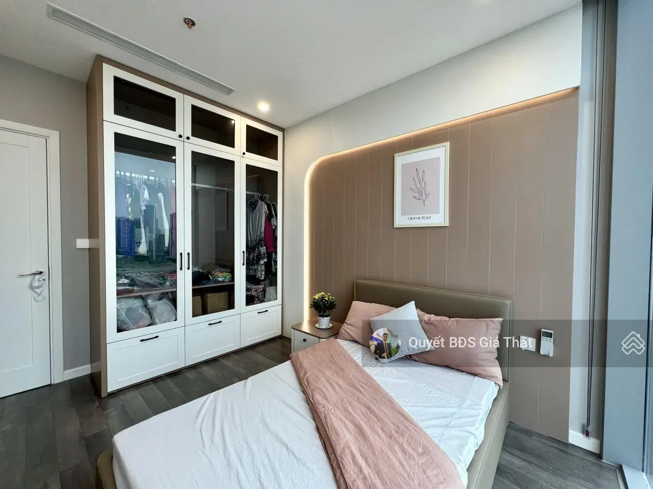 (Giá thật) chính chủ bán căn 82m2 2PN + 2WC view Hồ Tây cực đẹp giá chỉ 11 tỷ cc D'. Le Roi Soleil