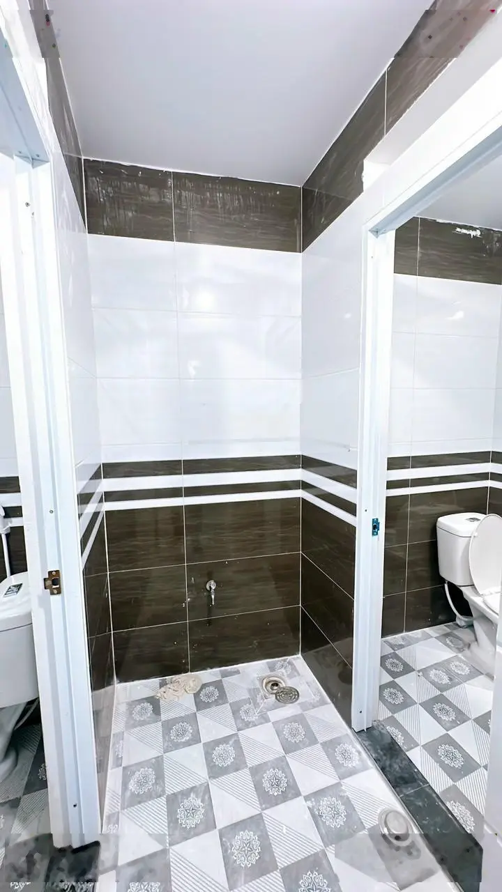 Nhà 90m2 3 lầu thu nhập 50tr tháng Đoàn Văn Bơ P16 Q4