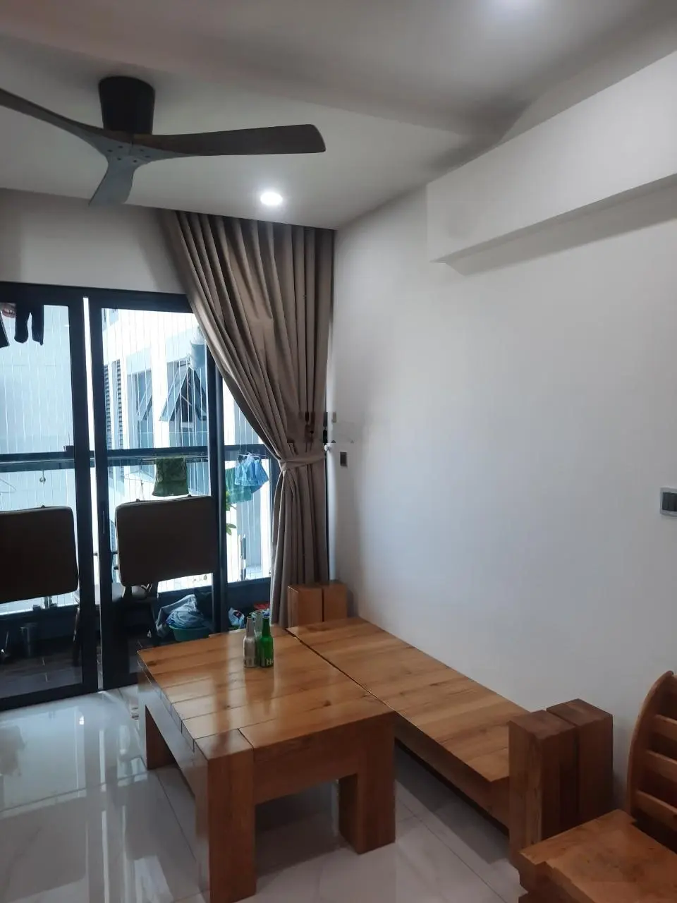Bán căn hộ Res Green Tower, 2PN, 2WC, 65m2, có nội thất, có sổ hồng, giá: 3 tỷ 5