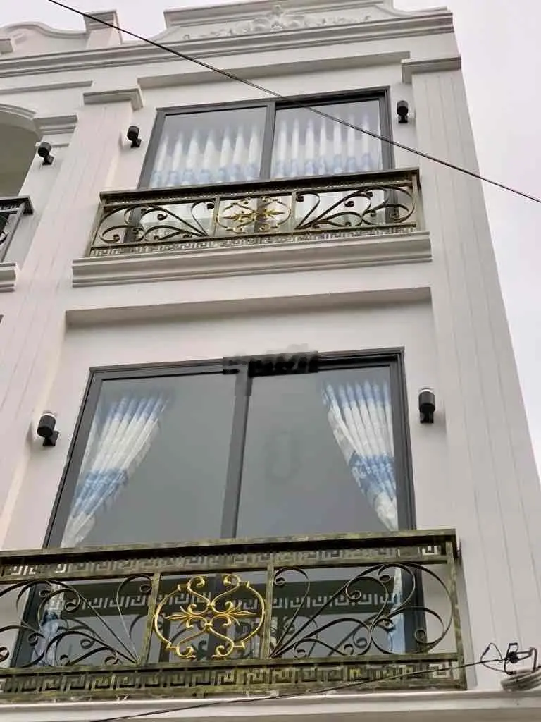 SIÊU PHẨM 2 TỶ - NHÀ 4 TẦNG MỚI ĐẸP - 26m2 - KO QUY HOẠCH - BHH B