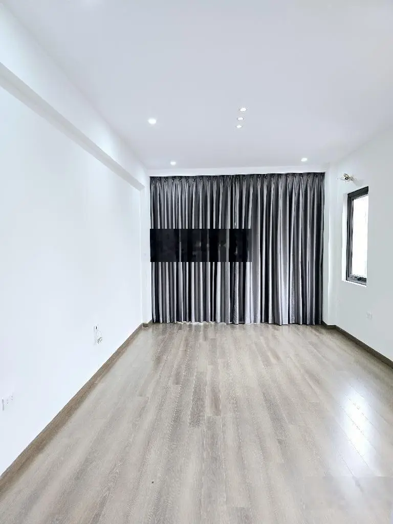 Bán nhà 6 tầng thang máy 45m2 nhìn ra đường Cổ Linh, Long Biên giá nhỉnh 8 tỷ