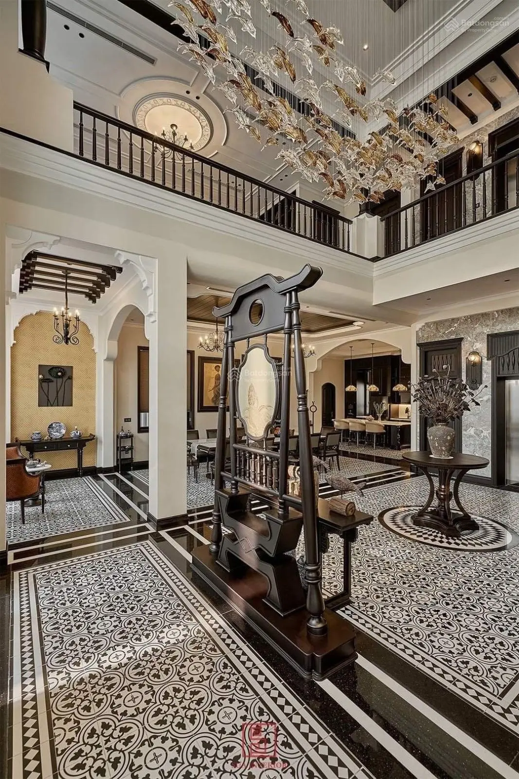 Bán biệt thự đẳng cấp, long mạch hồng, trung tâm Đống Đa, Thái Hà 260m2 6x tỷ (x nhẹ như bông)