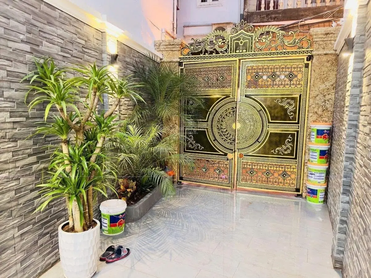 Hiếm! Bán nhà đẹp phố Kim Ngưu, 71m2 - 5 tầng thang máy, full nội thất cao cấp, giá 12 Tỷ
