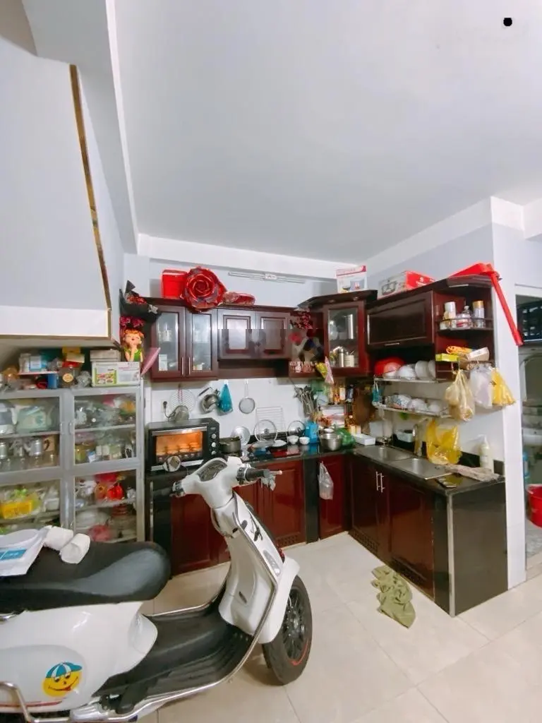 Nhà đẹp lung linh ở ngay Nguyễn Thị Tần, MTKD chợ Rạch Ông, 80m2, dòng tiền 720tr/năm, chỉ 13.5 tỷ