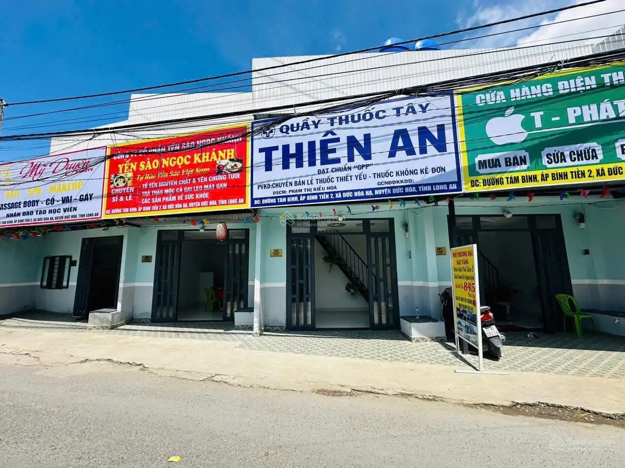 Chính chủ ngộp bank cần bán gấp nhà lầu mt nhựa tám bình, ngay chợ đồn cây dương tt đức hoà long an