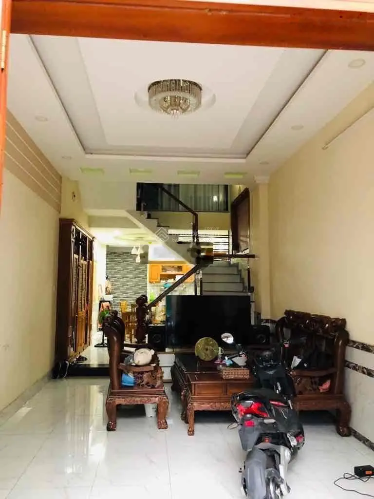 Bán nhà 3 tầng đường Ni Sư Huỳnh Liên, P. 10, Tân Bình bên khu Bàu Cát 3PN, giá 5,8 tỷ
