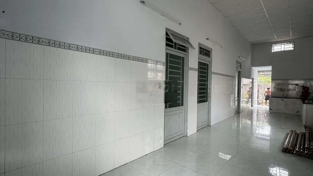 Nhà 170m2, sổ riêng, ngang 6m, gần quốc lộ 1A, xã Trung Hoà