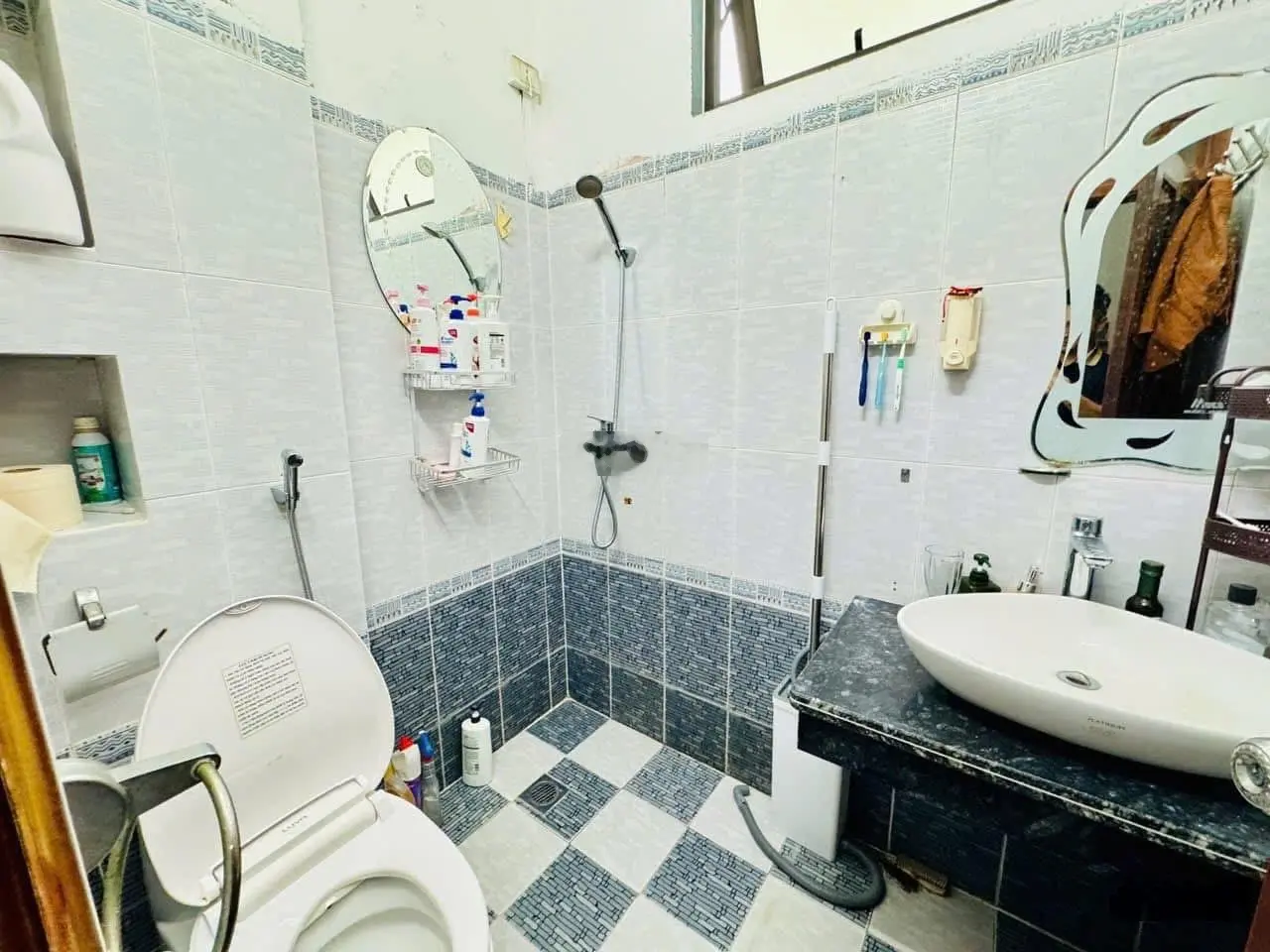 Chính chủ cần bán căn nhà phường tân sơn