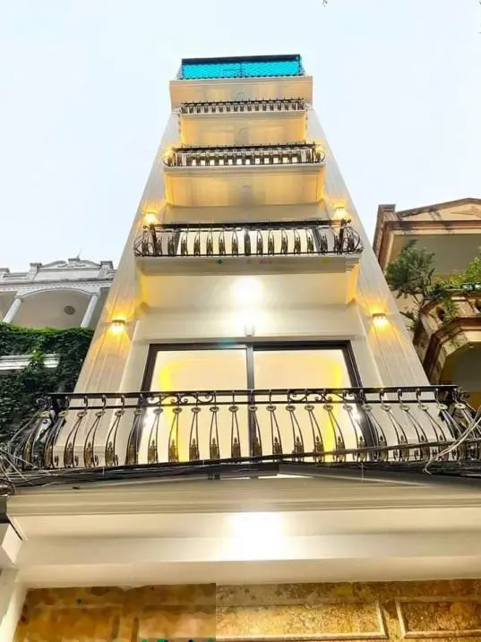 Bán nhà Cầu Bươu - Cầu Tó, DT 40m2, 7 tầng, ngõ ô tô vào nhà. Giá chỉ 5 tỷ nhỉnh ngõ to KD tốt