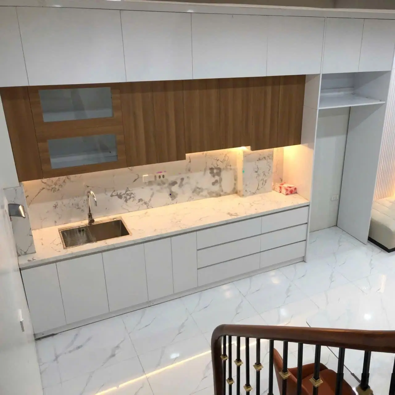 Nhà mặt ngõ thông 8.6 tỷ, DT sổ 37m2, MT 5m, 4 ngủ, 20m ra mặt phố Lê Hồng Phong, cạnh Chợ Hà Đông