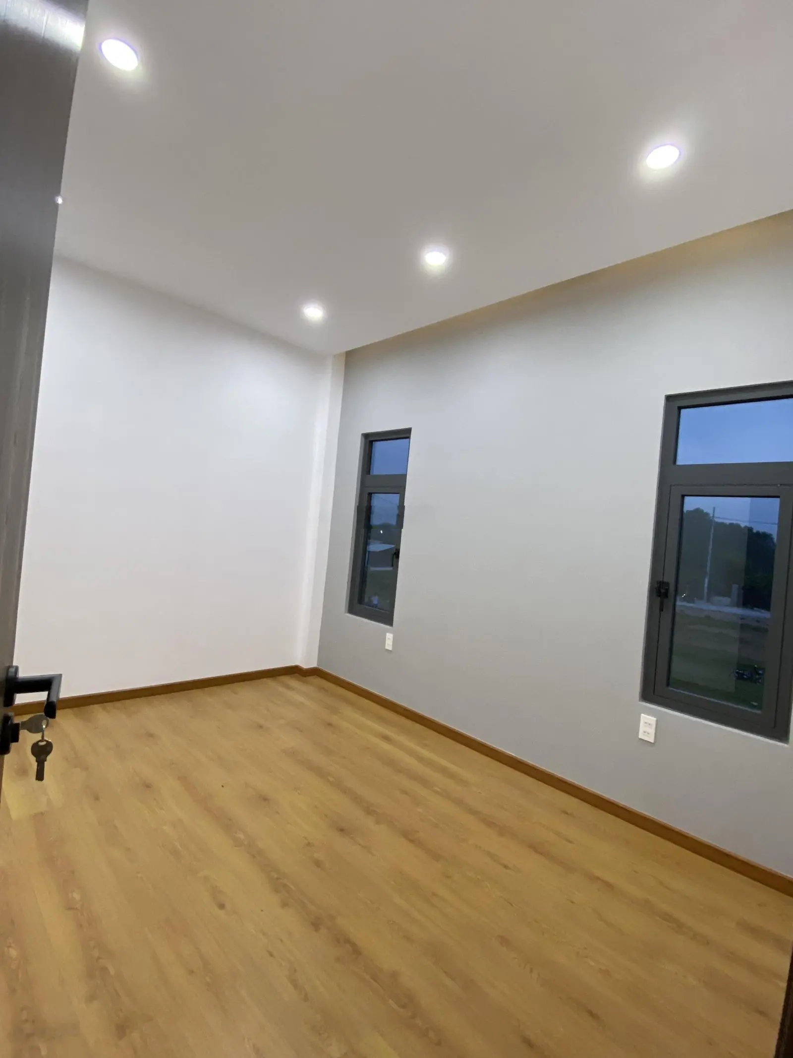 Bán nhà 1trệt 1lầu hoàn công đầy đủ xã Tân Phú Trung, Củ Chi SHR đầy đủ nội thất.