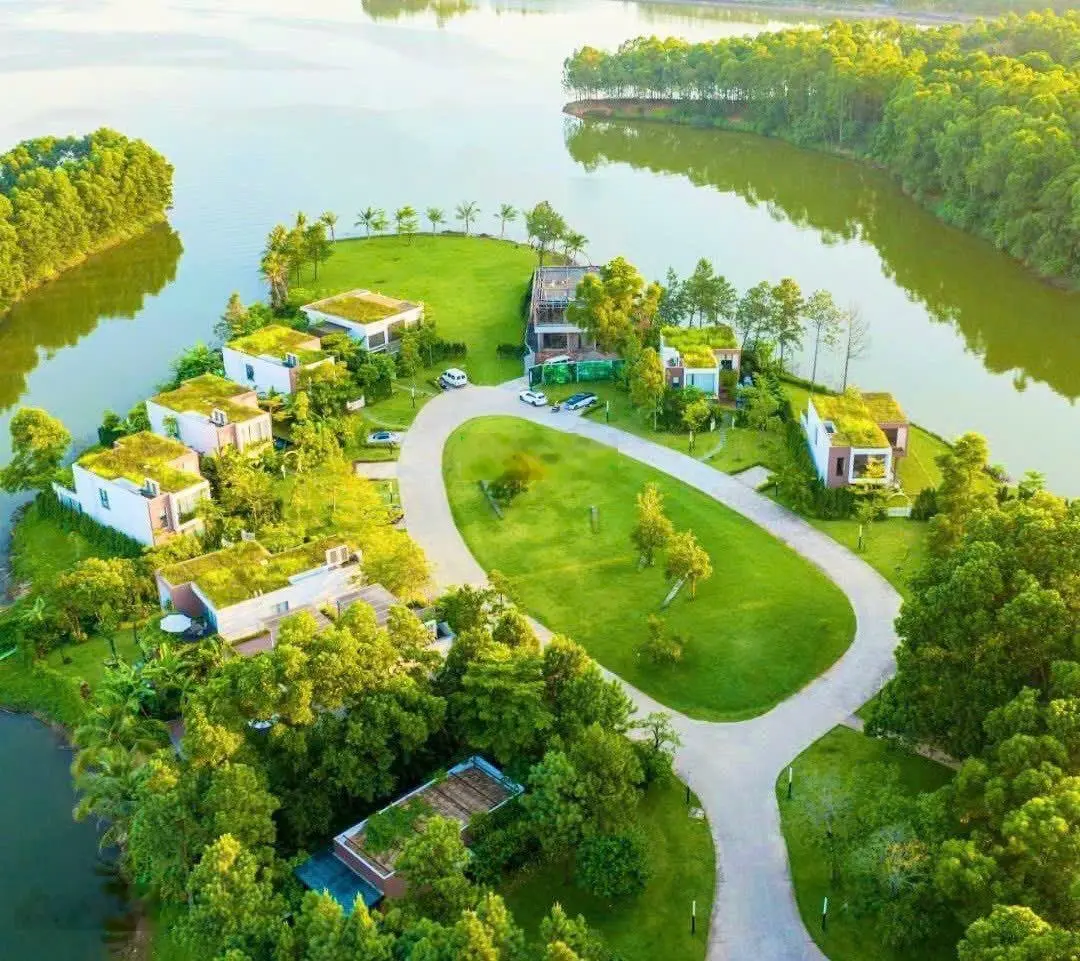 Bán biệt thự 356m2 bàn giao full nội thất Flamingo Đại Lải sổ đỏ lâu dài 14,4 tỷ