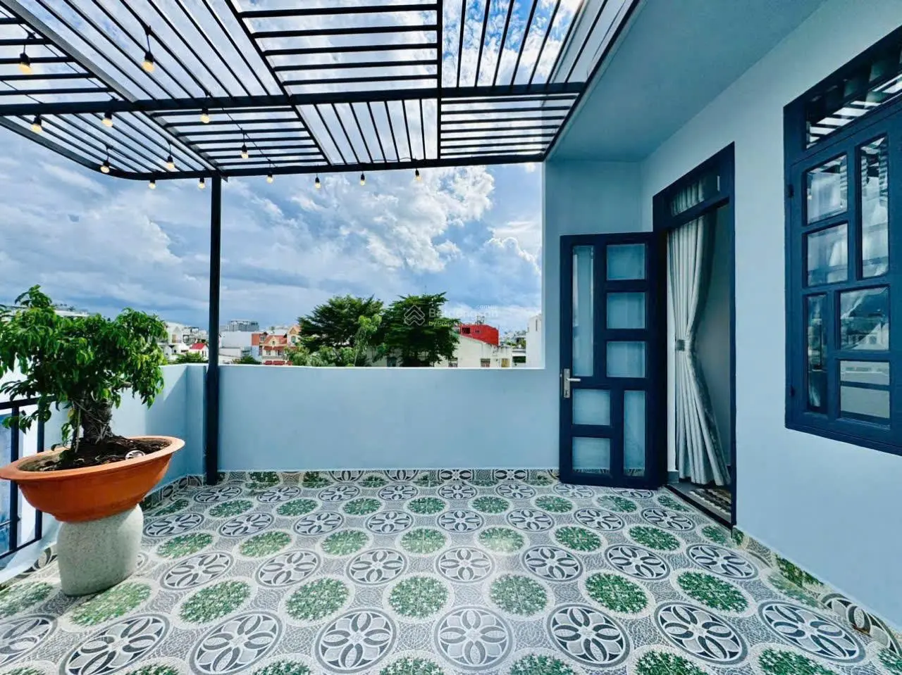 Chính chủ kẹt tiền bán nhà GIÁ 3TỶ550 Đ.Trần Não, Q.2. DT 60m2. HĐ thuê 16tr/tháng. Nhà 1T2L. SHR