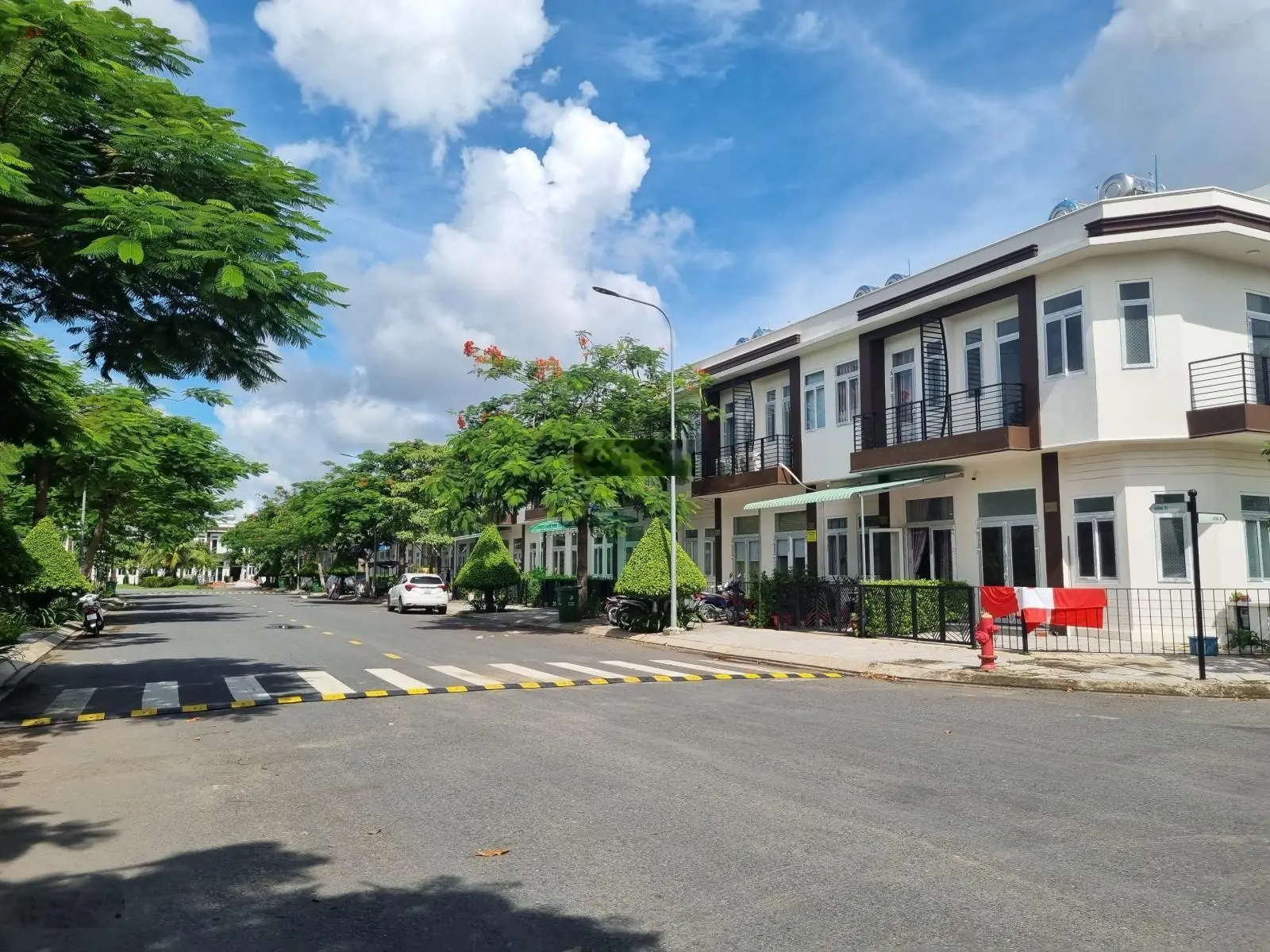 Bán nhà phố rẻ nhất khu dân cư Trần Anh Riverside, sổ hồng riêng, bao sang tên