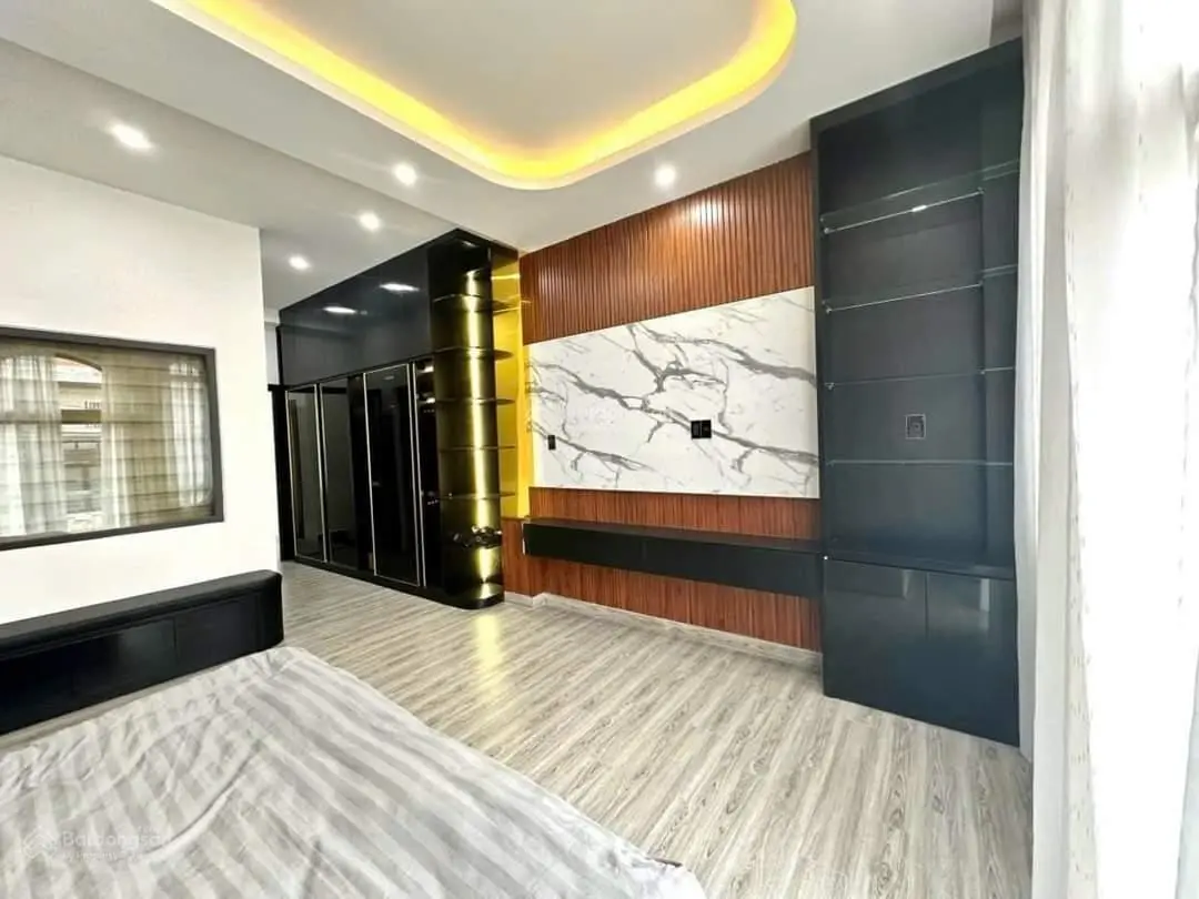 Bán nhà đẹp mới xây mặt tiền kqh phạm hồng thái, tp đà lạt. dt: 88 m2 , giá: 14,5 tỷ. 0908 748 ***