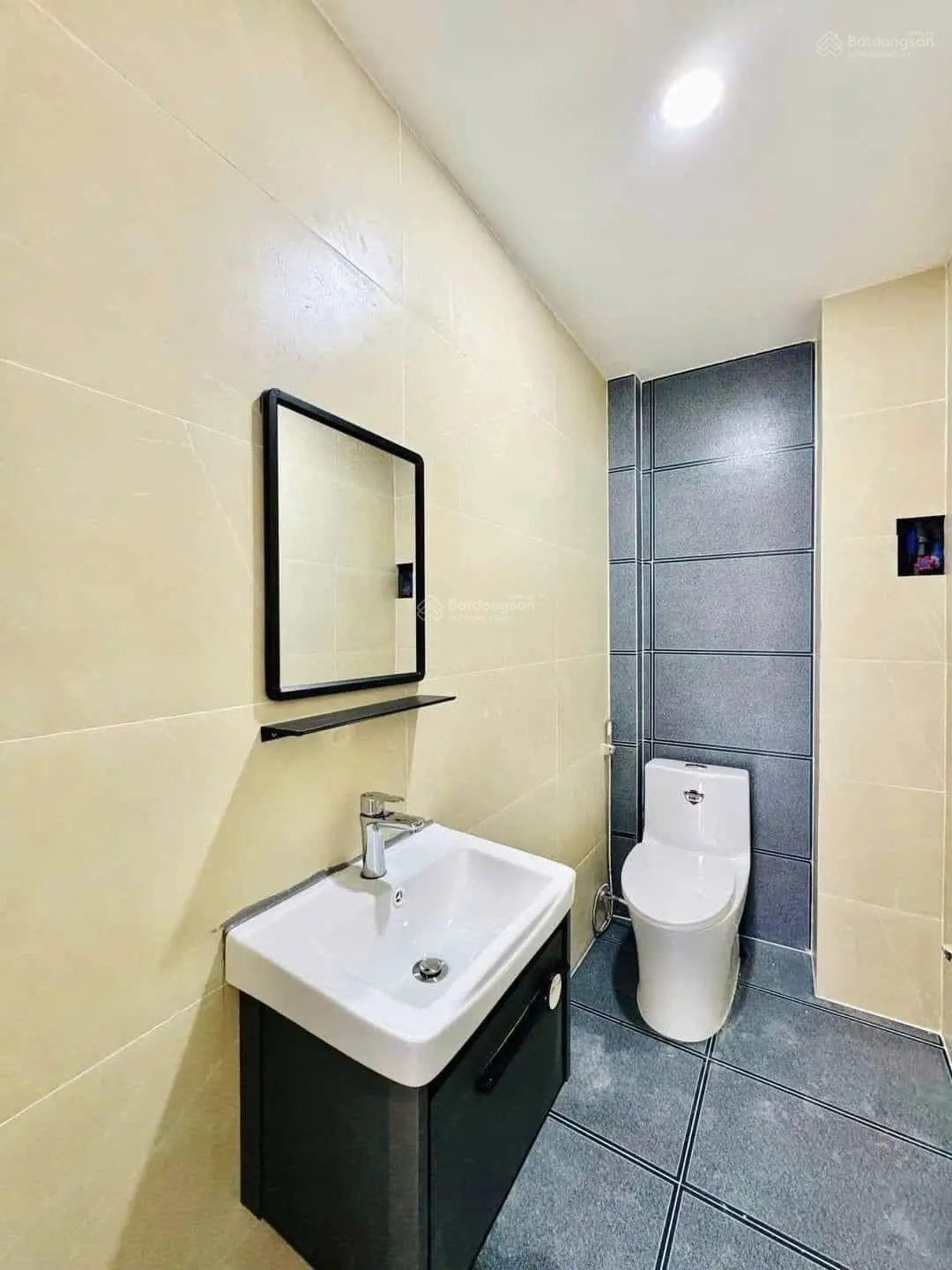Tặng full nội thất cho KH mua nhanh! Đặng Văn Sâm, Phường 9, Phú Nhuận. DT 52m2. HĐT 15TR Giá 3tỷ