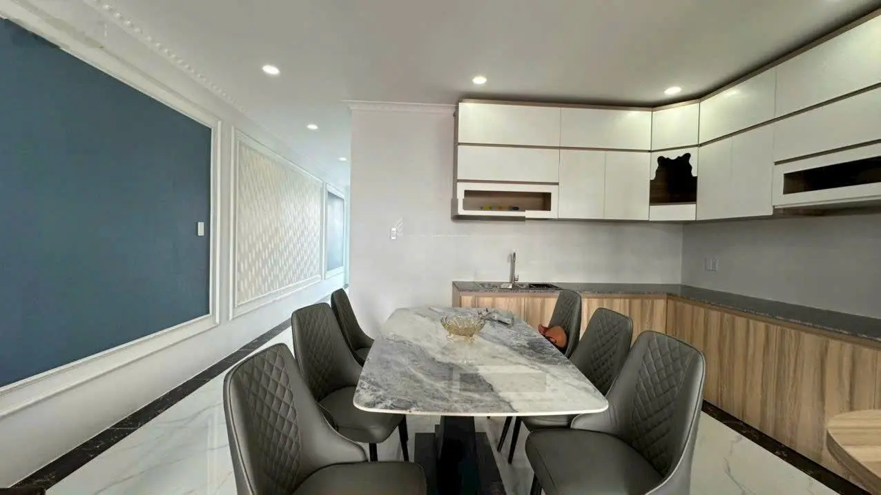 BIỆT THỰ SÂN VƯỜN 222M2 CÁCH CHỢ BÌNH CHÁNH 5KM
