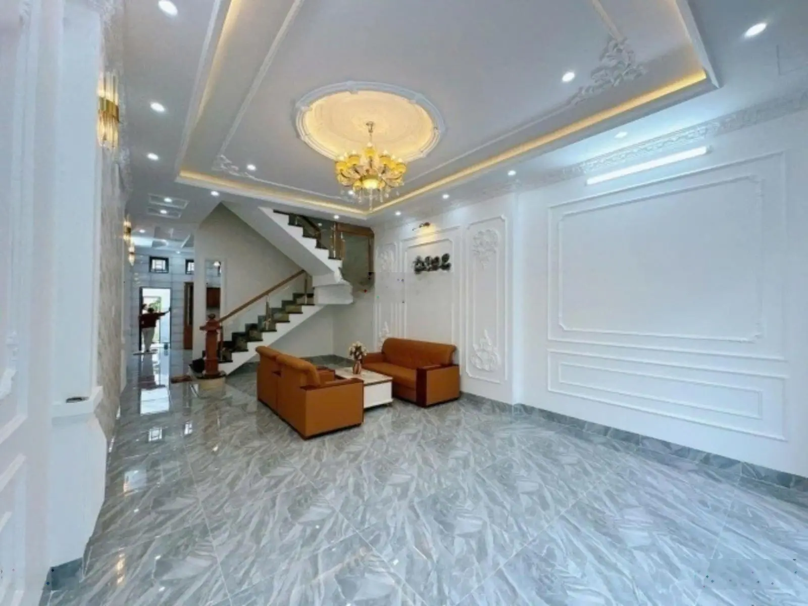 Giảm 300tr, bán gấp nhà 1 trệt 2 lầu, gần trường tiểu học An Phú, TP Thuận An, bao sổ