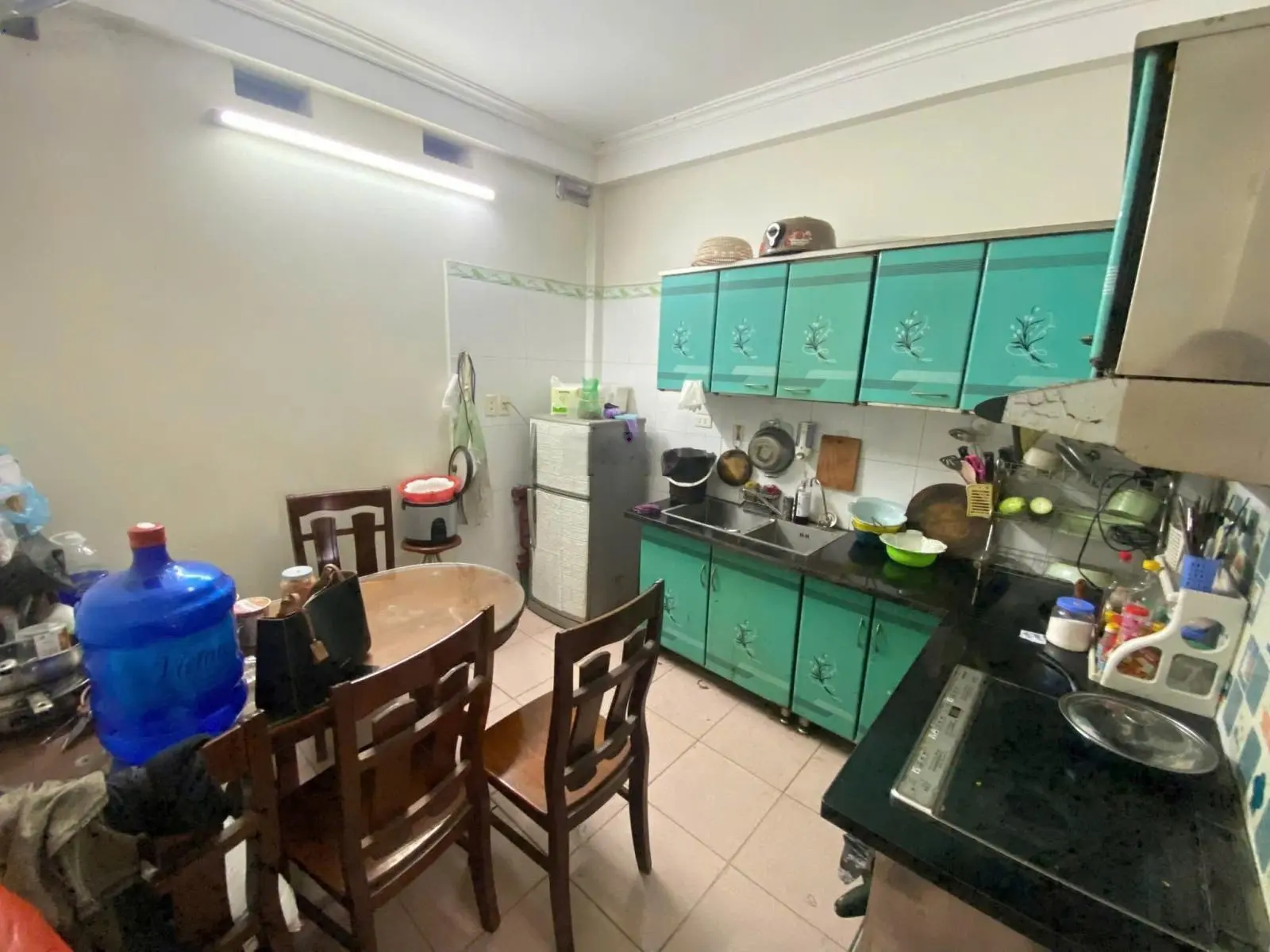 Siêu hiếm ô tô đỗ cửa Vũ Tông Phan ngõ thông gần phố gần hồ 5T 33m2 ở, cho thuê 12tr/ tháng 8.5 tỷ