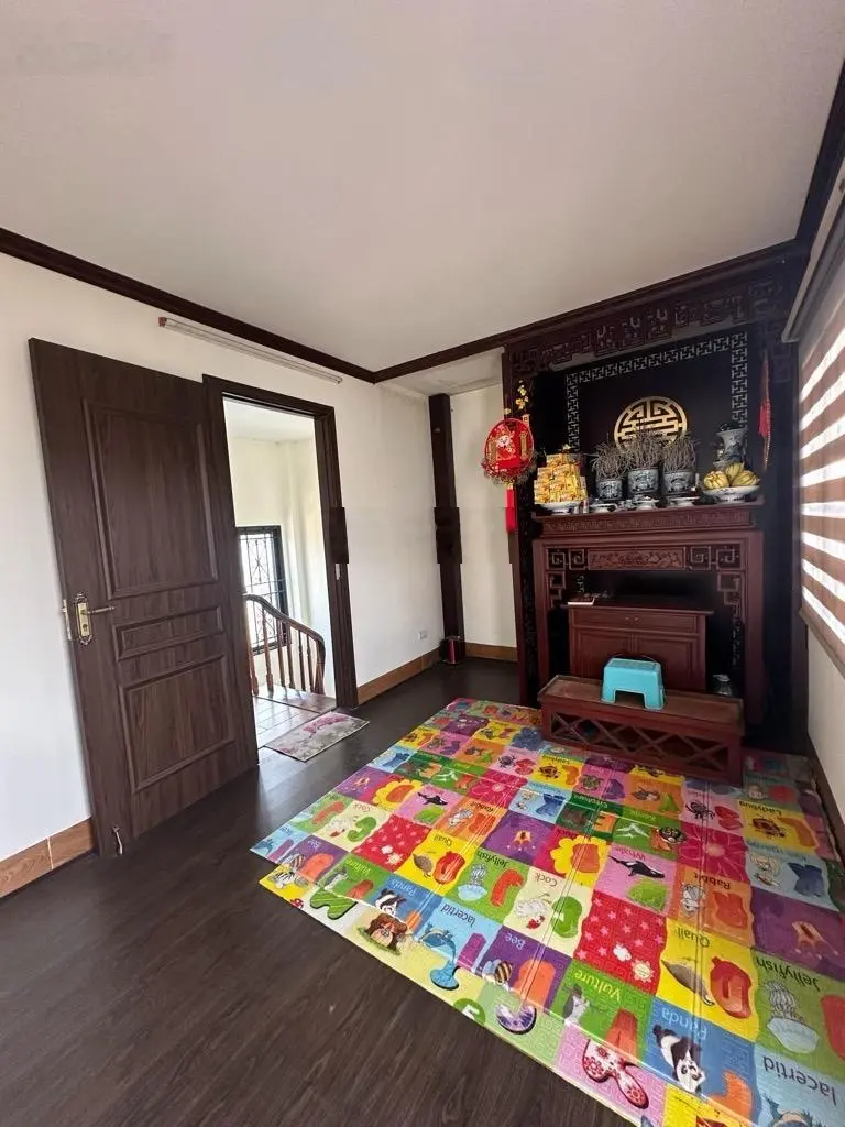 Bán nhà Sài Đồng 36m2 MT 7m xây 6tầng. Gía chào 7,48tỷ. Nhà 3 mặt thoáng gần chợ trường hồ điều hòa