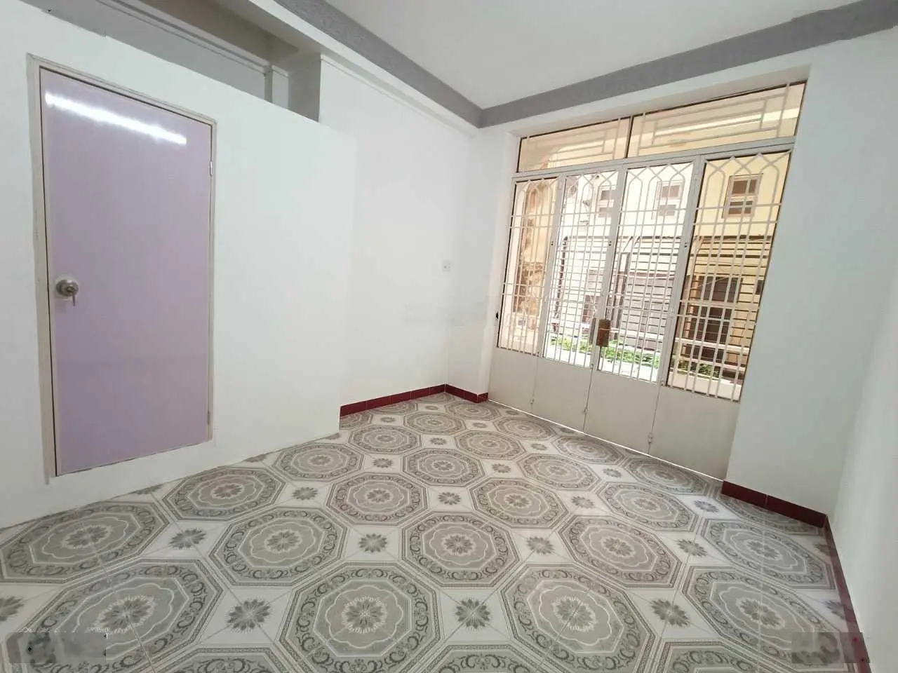 Cần bán gấp căn nhà Trần Quý , P4, Q11. Dt92,7m2, 4PN, 3WC, Giá 7.550tỷ. Sổ đỏ trao ngay