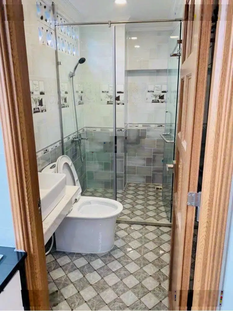 Chính chủ bán gấp căn 2tỷ950/58m2 MT Lê Trung Nghĩa P12, Tân Bình 1trệt 2 lầu, nội thất mới 100%