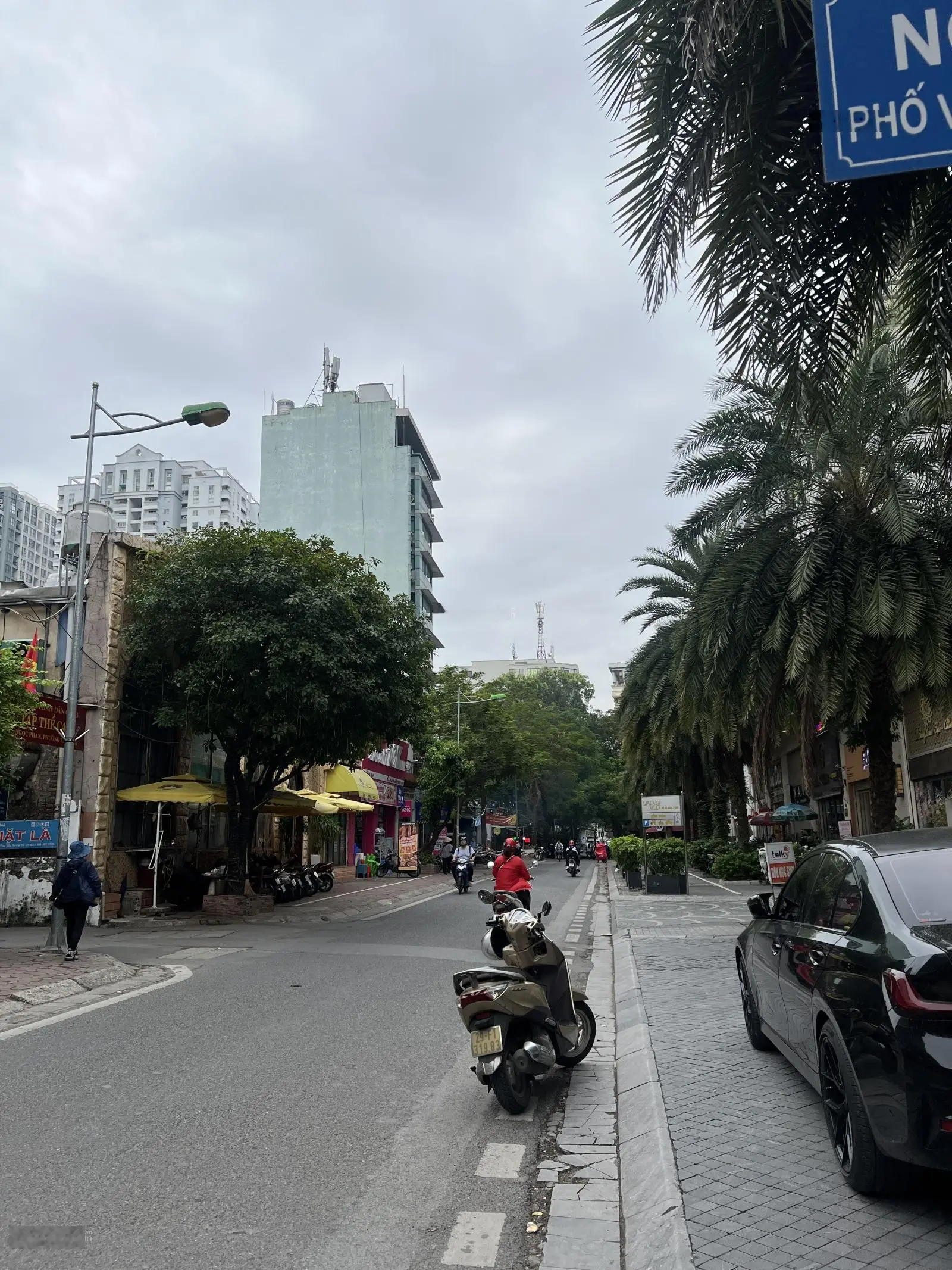 Ô tô! Vũ Ngọc Phan - phân lô kinh doanh - ngõ thông mạnh