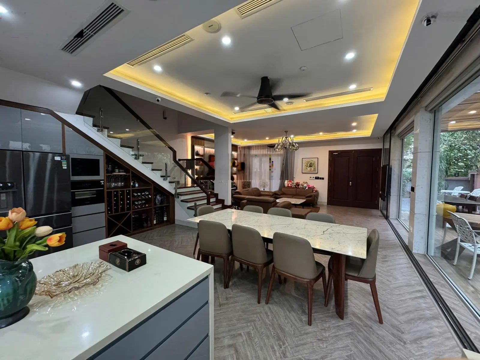 Bán Biệt thự Lô góc, 120m 4 tầng Đội Nhân, Đội Cấn, Ba Đình vỉa hè 4 làn xe chạy, chỉ 46 tỷ (TL)