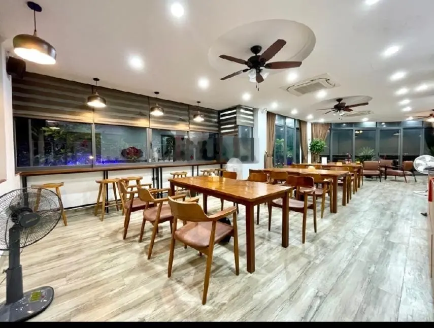Có 1 không 2, khu TĐC Ngọc Thụy, View vườn hoa công viên triệu đô,lô góc 3 mặt thoáng,kinh doanh.