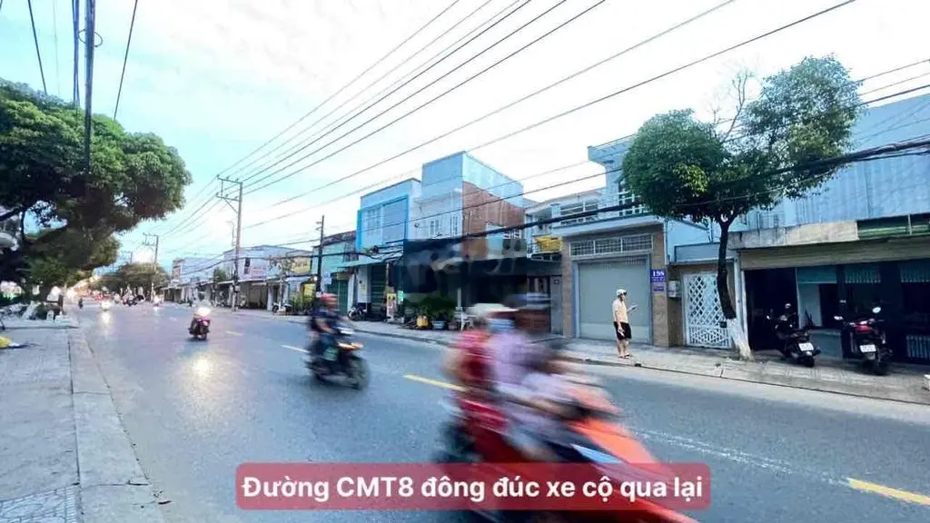 Nhà mặt tiền CMT8, gần Chợ Rạch Sỏi, Sân Bay, 5x34 nở hậu 8m3, 2 tầng