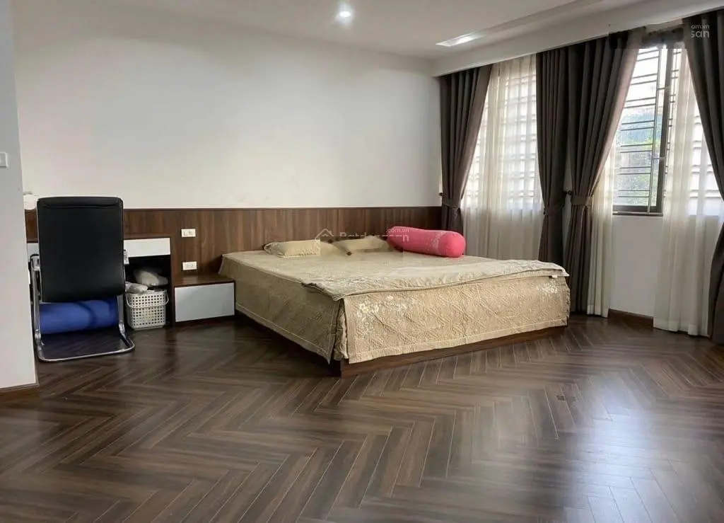 Bán nhà phường Phương Canh 45m2 - ô tô đỗ cửa - tặng full nội thất - 5 tầng - 6 tỷ 99