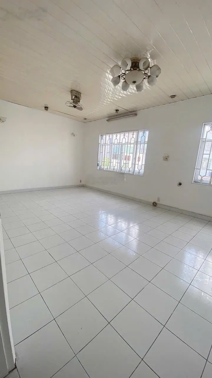 Bán nhà hxh 8m đường phan văn trị p11 bình thạnh 4 tầng 6x14m vị trí kinh doanh chỉ 11.x tỷ tl
