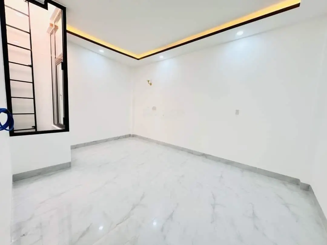 Nhà đẹp vĩnh ngọc - đường oto . sân otô