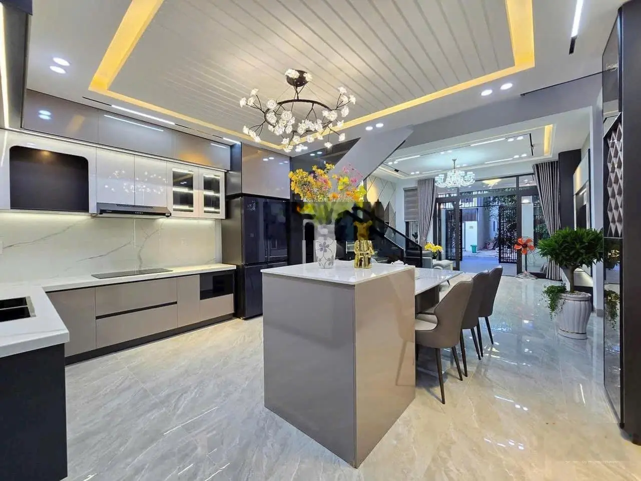Bán Nhà Tân Cổ Điển Gần Biển Hoà Minh - Trung Tâm Quận Liên Chiểu - Đà Nẵng
