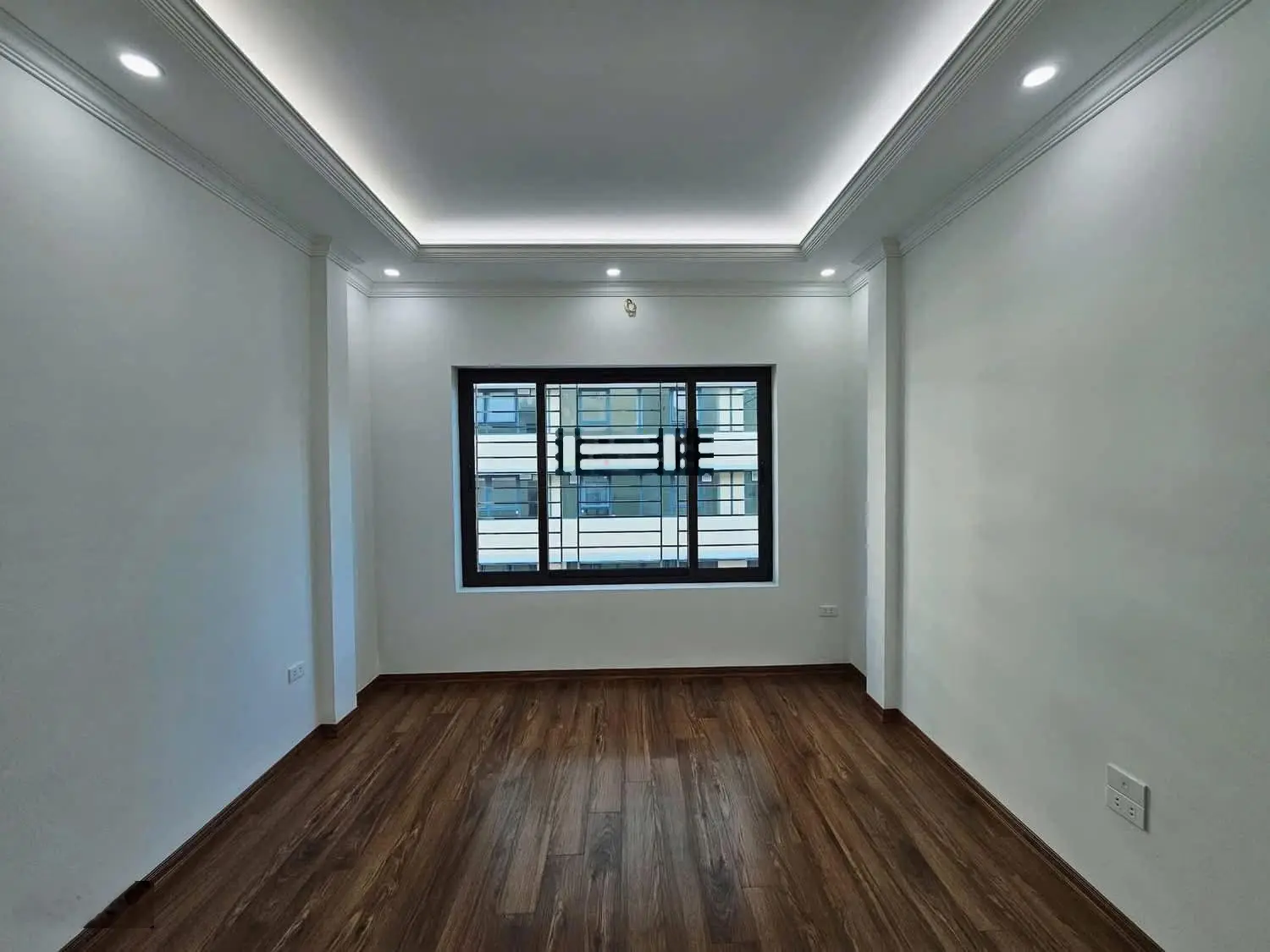 Bán nhà Phân Lô Phan Văn trường Cầu Giấy.38m x 6T.mt.3.5m. Giá = 15.2 Tỷ