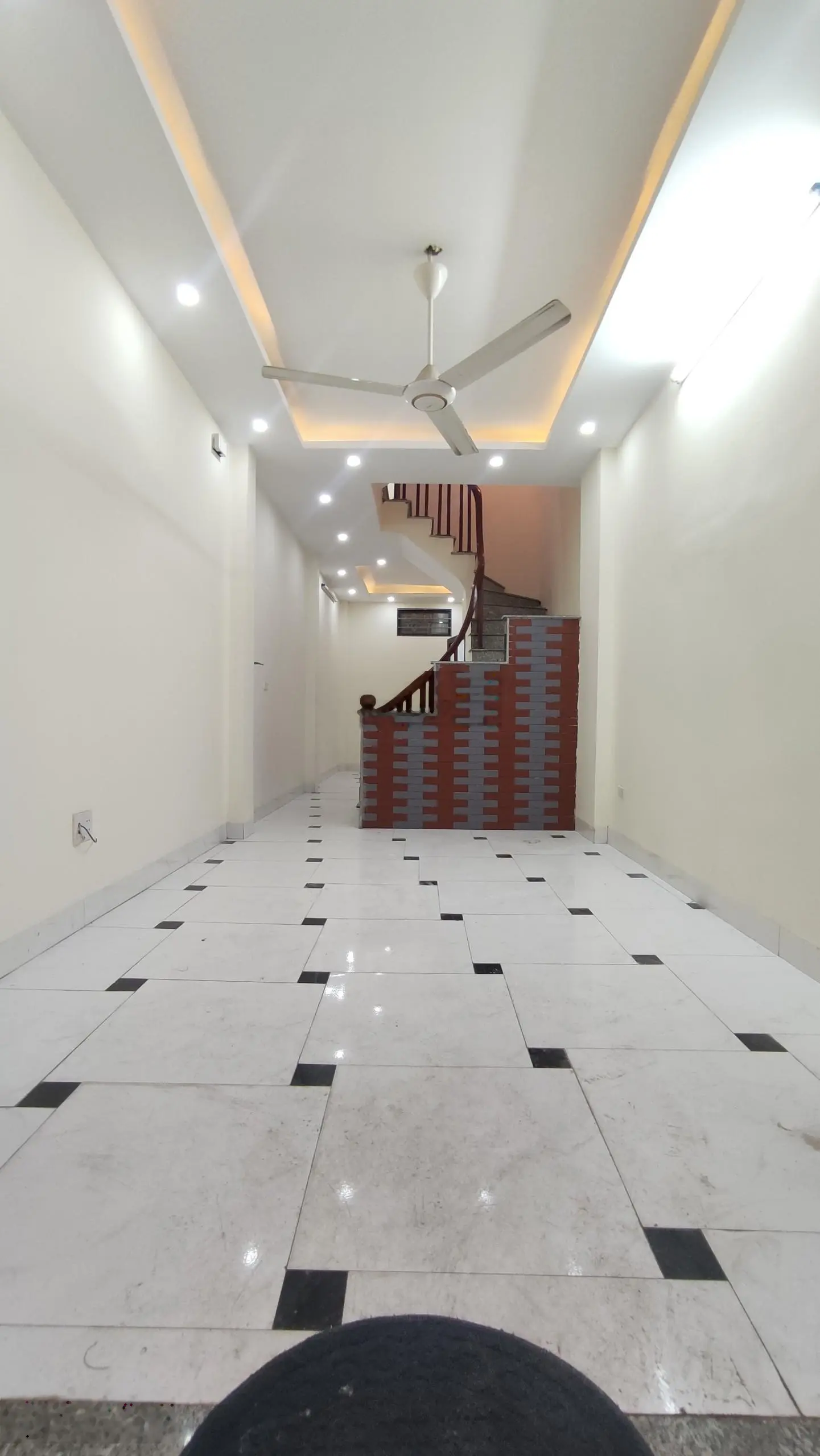 Nhà dân xây 30/32m2 gần DH Đại Nam, Phố Xốm giá 2.95 tỷ CTL LH 0978 939 ***